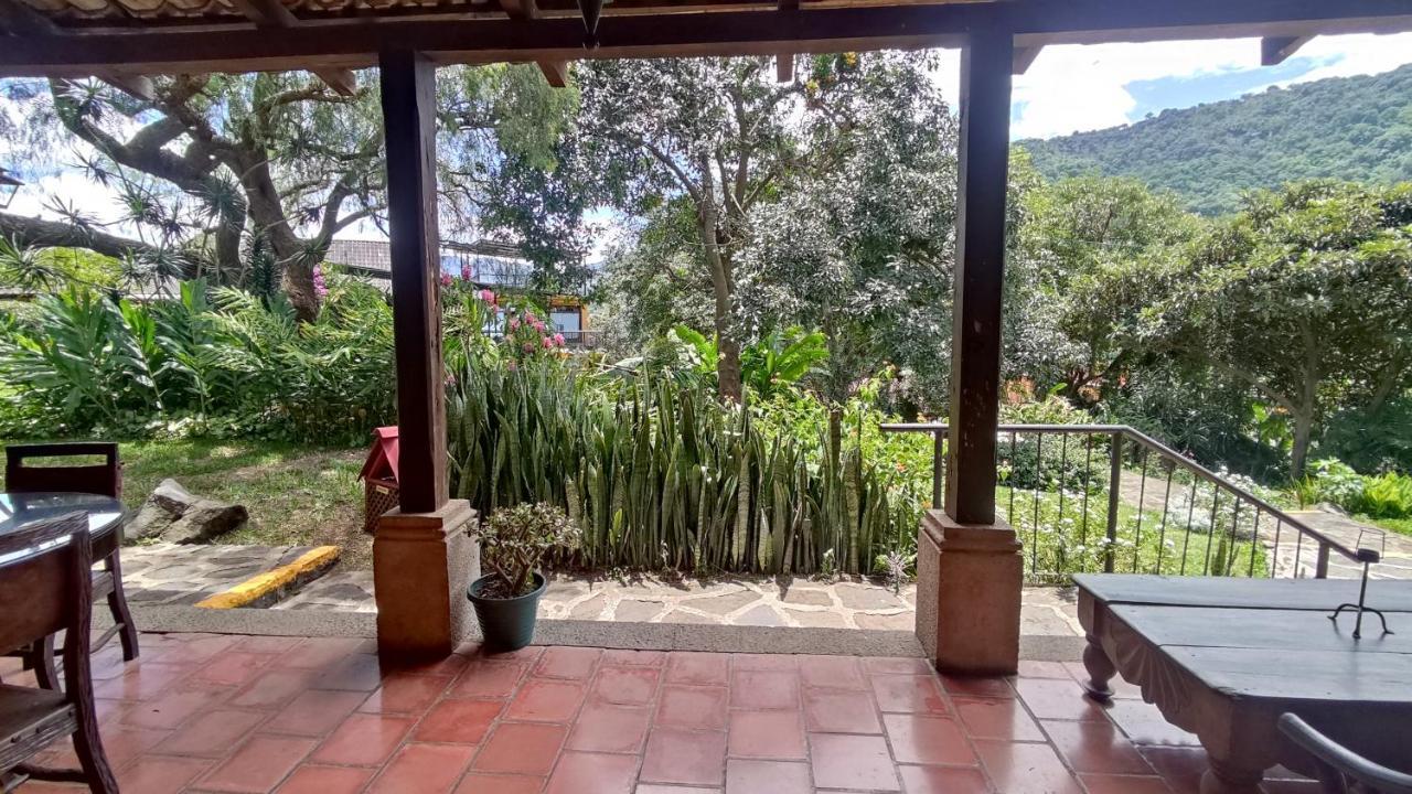 Hotel Toliman San Lucas Toliman Bagian luar foto