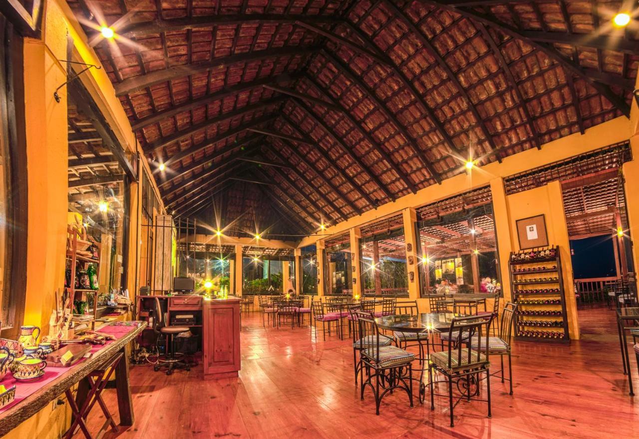 Hotel Toliman San Lucas Toliman Bagian luar foto