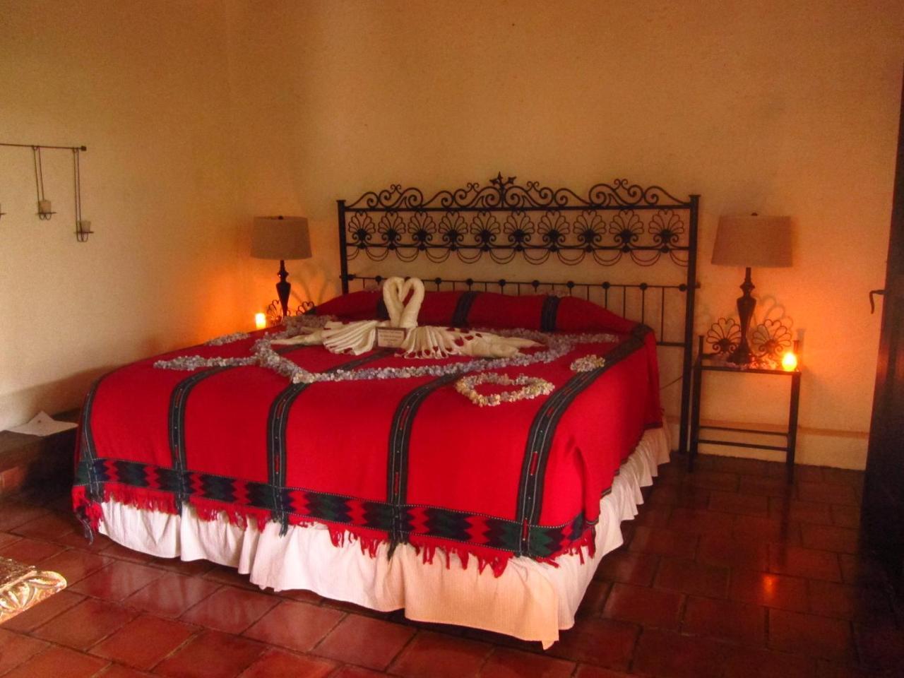 Hotel Toliman San Lucas Toliman Bagian luar foto